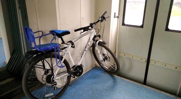 Czy można zabrać rower do pociągu: zasady i koszty