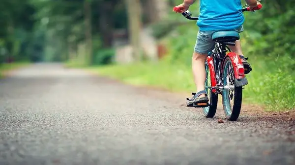 W jakim wieku można jeździć na rowerze