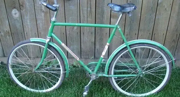 nowy model roweru Schoolboy z 1996 r.